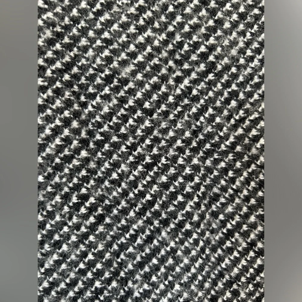 Banana Republic Italian Yarn Scarf Merino Wool Cashmere Alpaca Black White 33